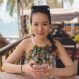 Meet your Posher, Crystal